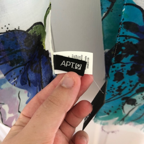 Scarf - Picture 3 of 5